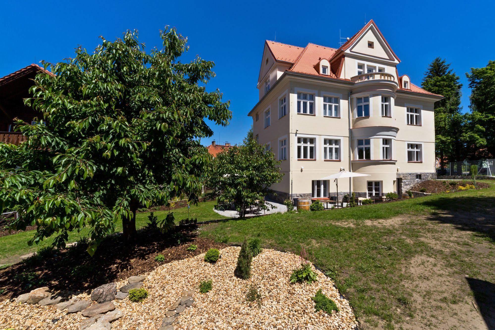 Boutique Hotel Villa Beatika Cesky Krumlov Exterior foto